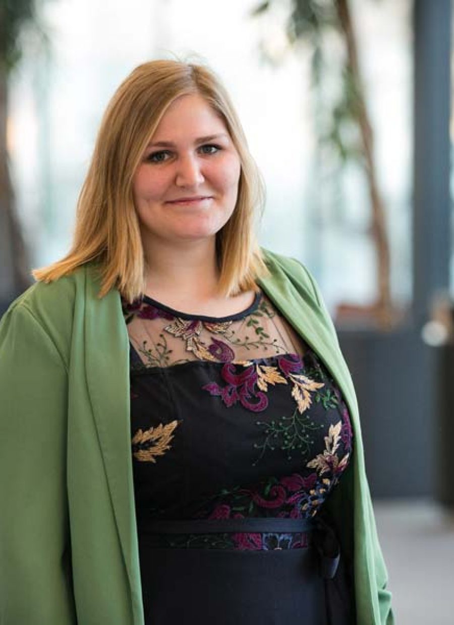 Portraitfoto Elisabeth Lachmayer