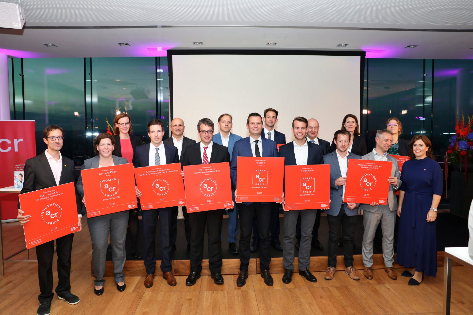 Preisträger und Preisträgerinnen des ACR Awards 2021 mit Kooperationspartnern und Gastgebern