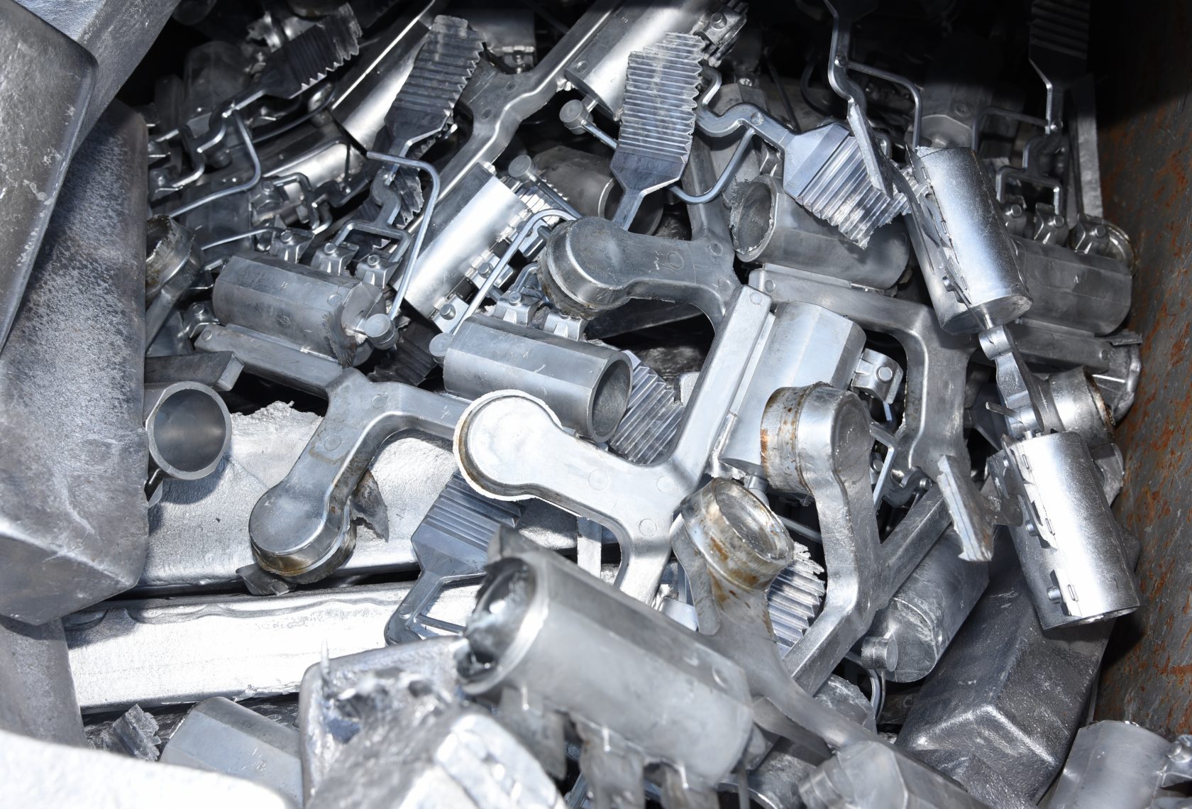 Haufen Aluminiumschrott