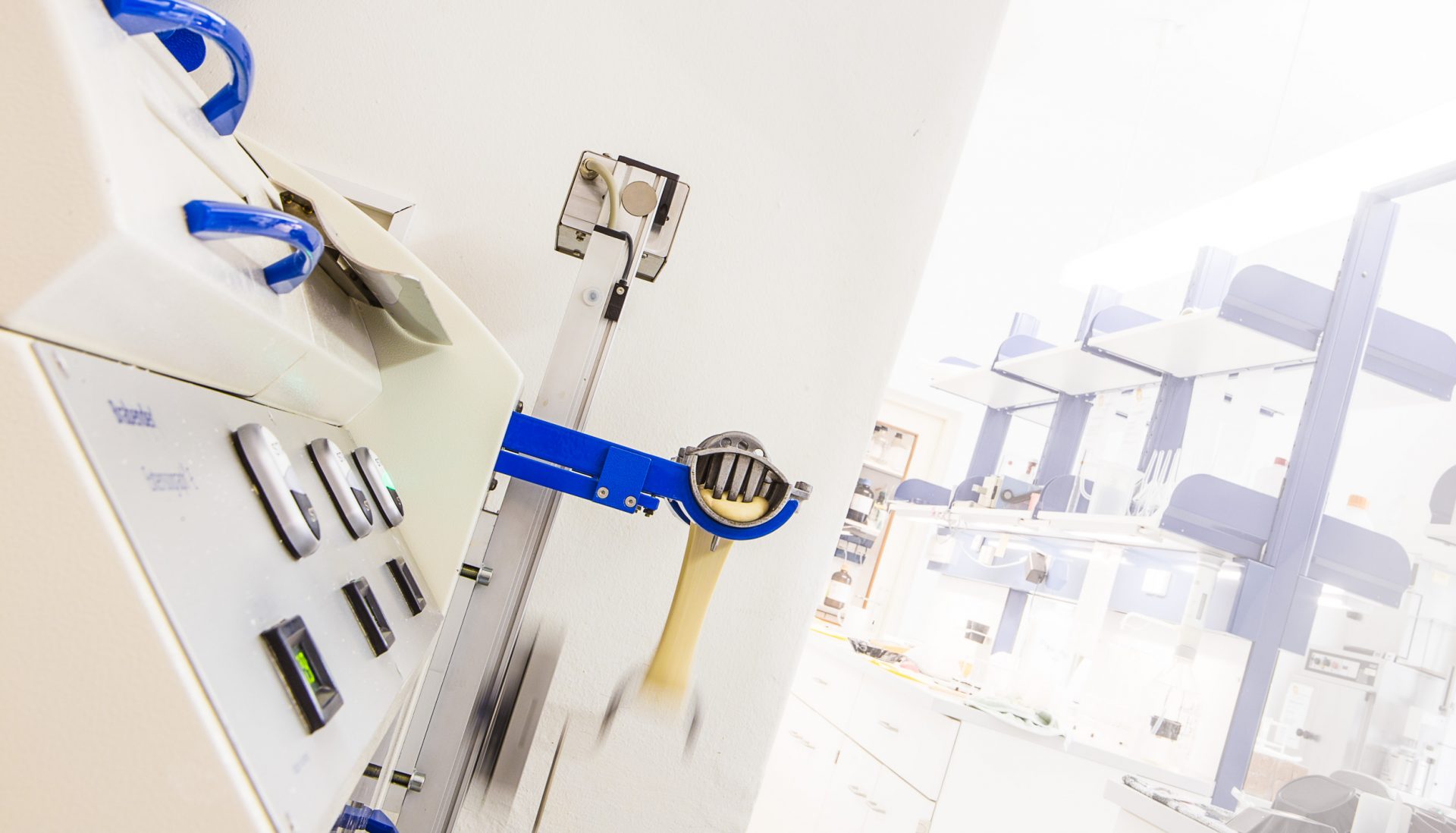 Maschine zur Prüfung der Teigrheologie