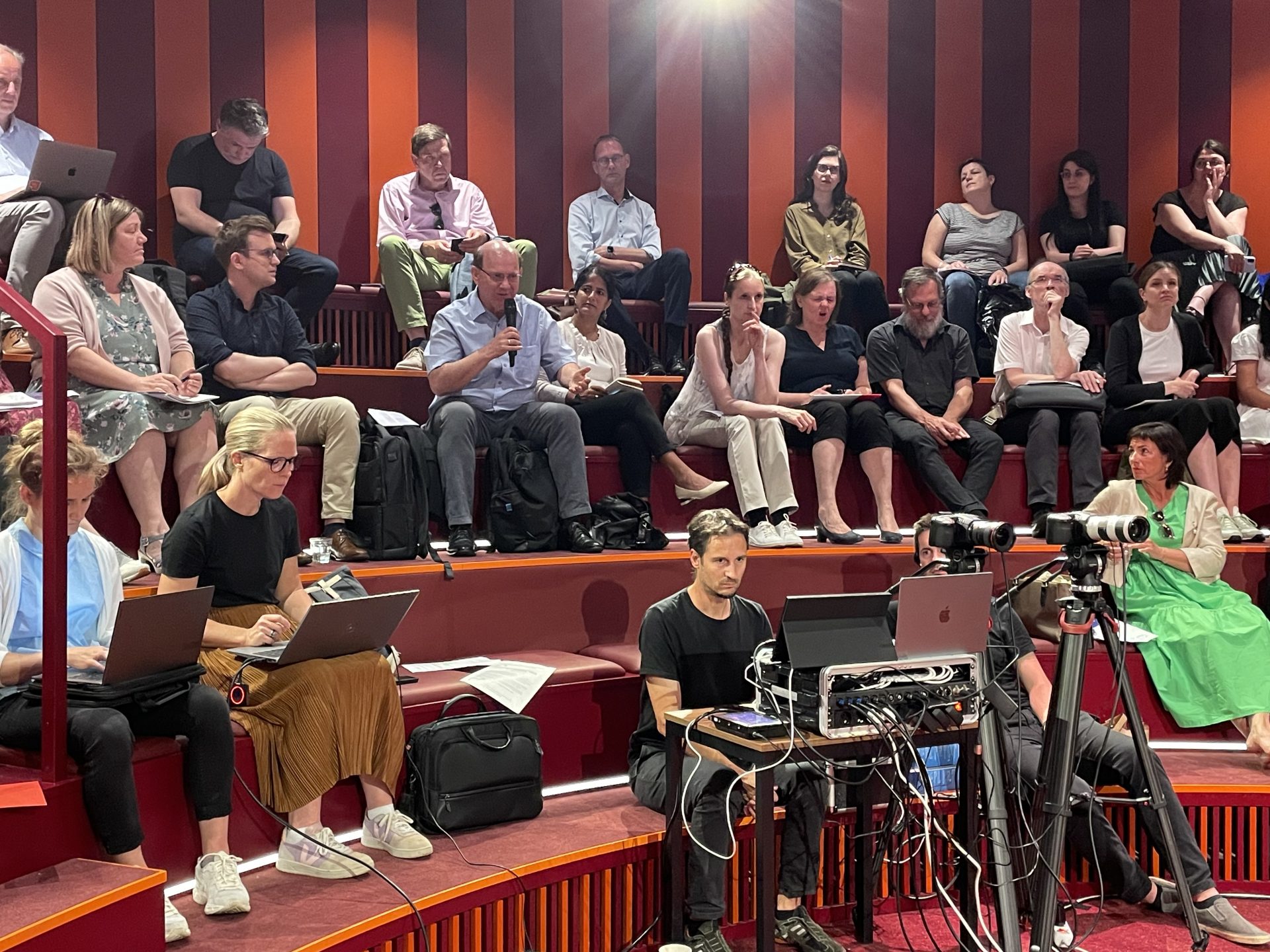 Bild vom Publikum im Social Hub Auditorium