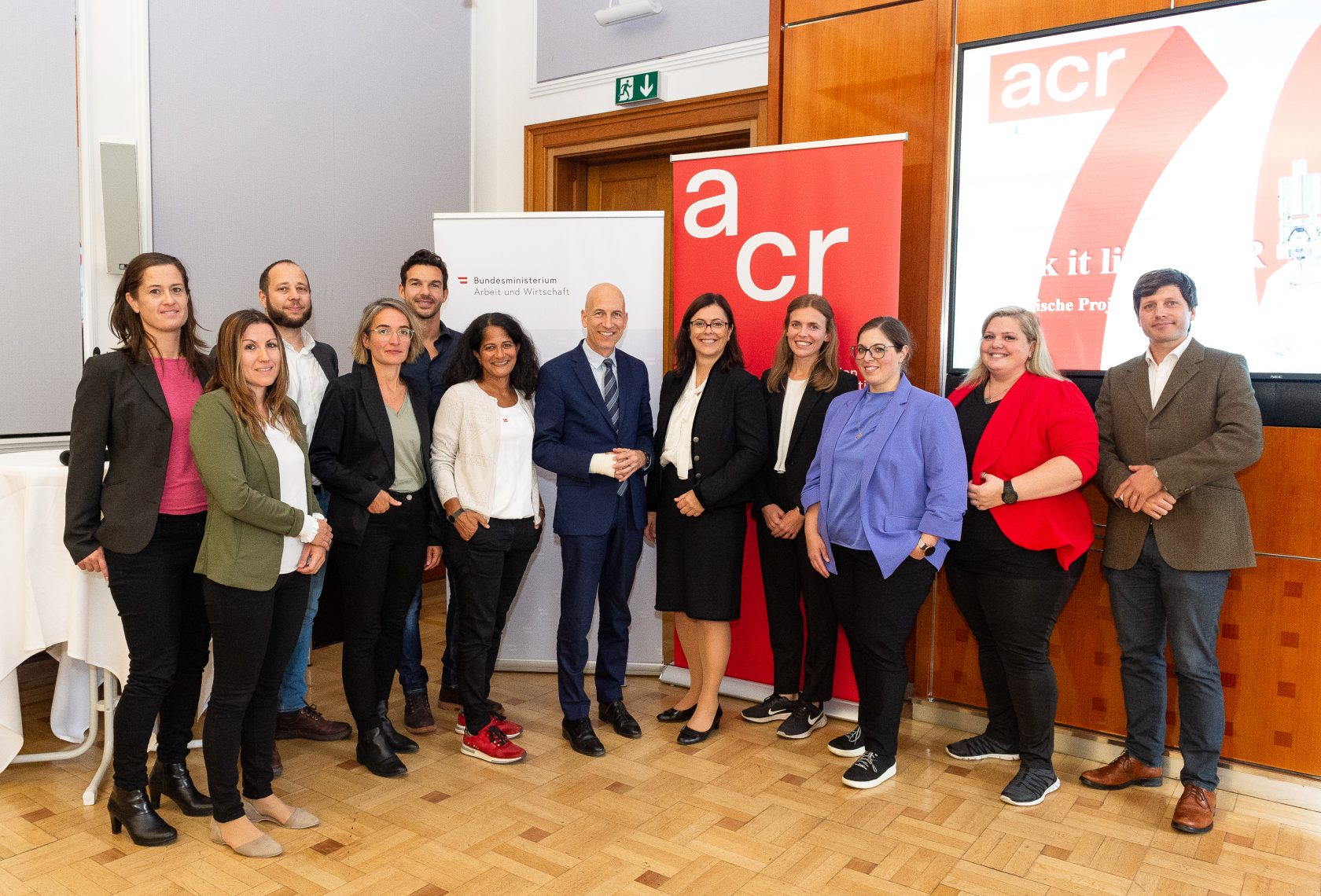 Gruppenbild mit Minister Kocher