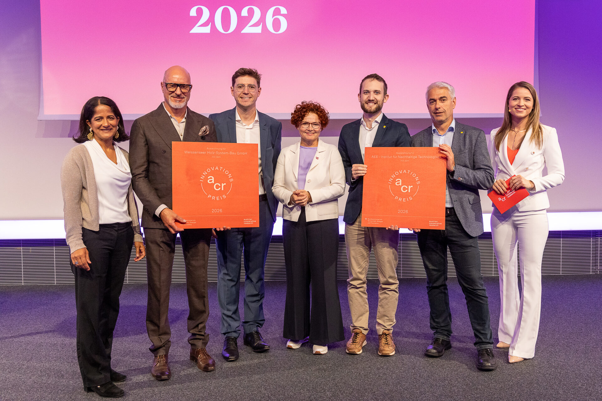 Gruppenfoto bei einer Preisverleihung